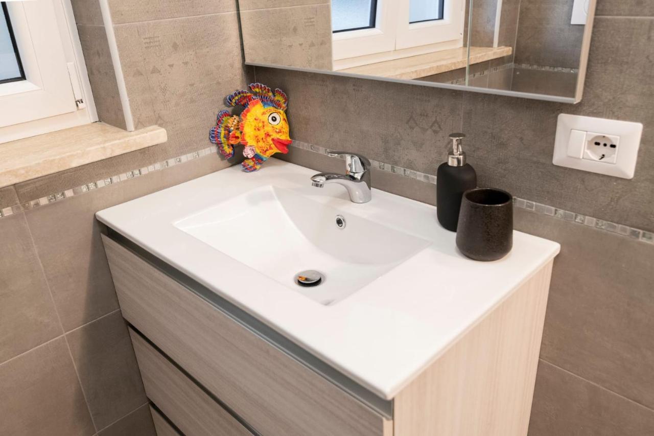 Casa Larry Apartment Марино Екстериор снимка