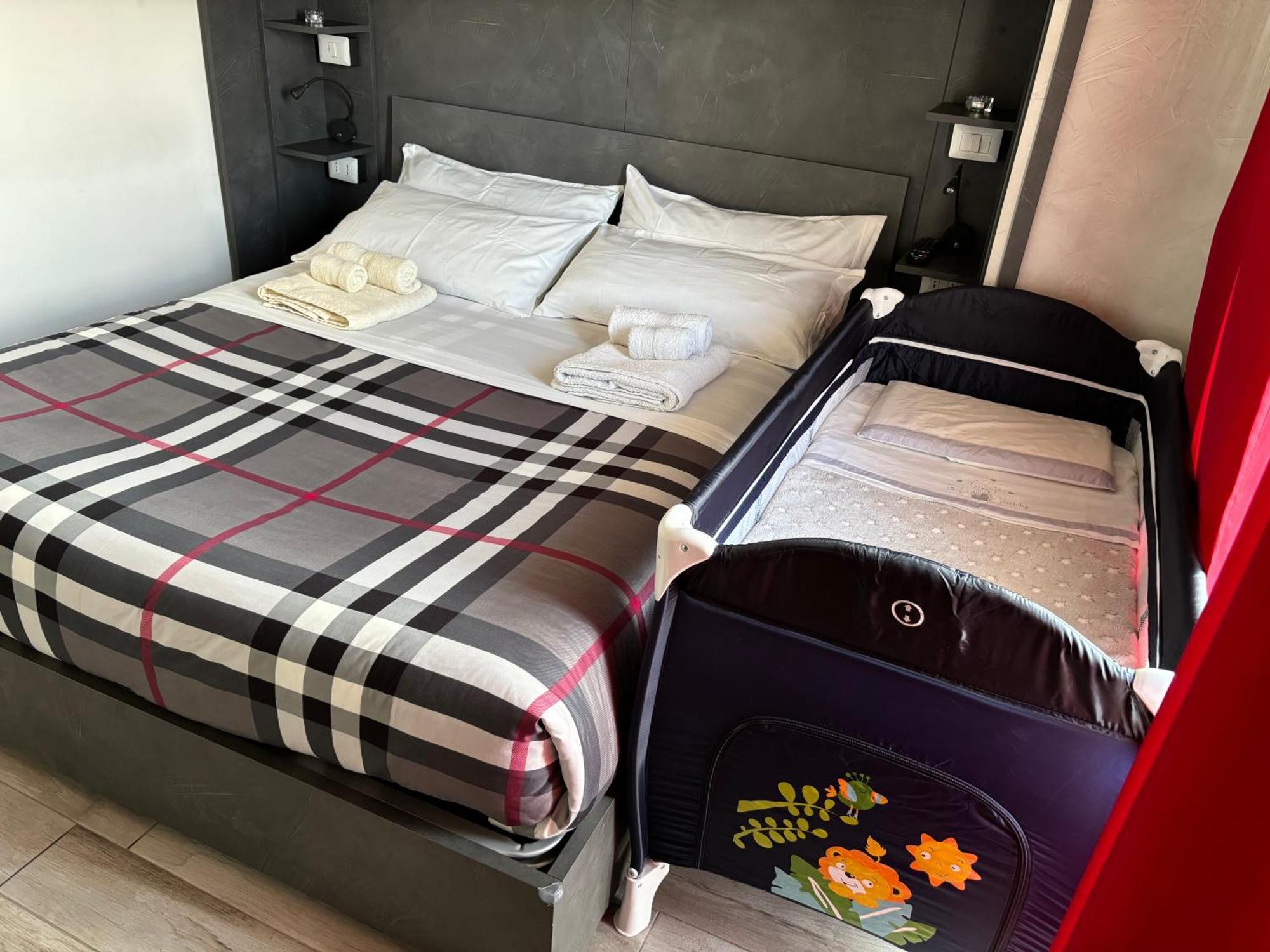 Casa Larry Apartment Марино Екстериор снимка